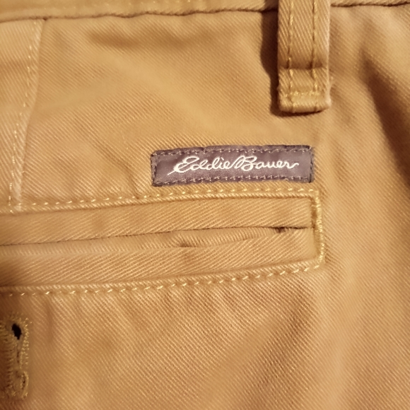 NWOT Eddie Bauer Khakis Sz.34Wx34L - Picture 2 of 6